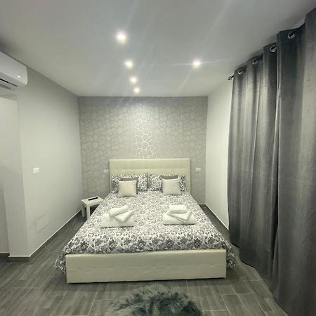 Suite Nicolai 165 Bari Bagian luar foto