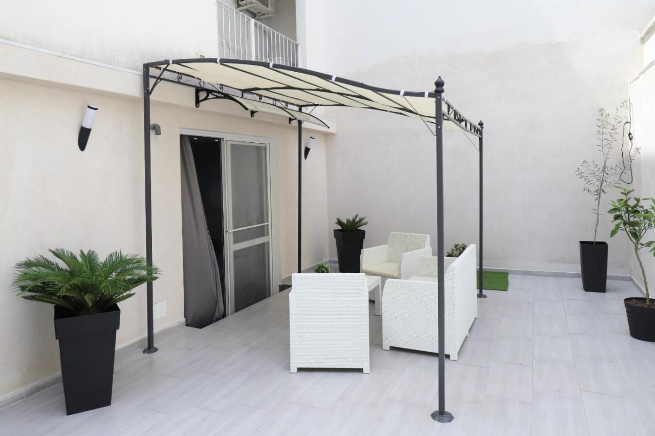 Suite Nicolai 165 Bari Bagian luar foto