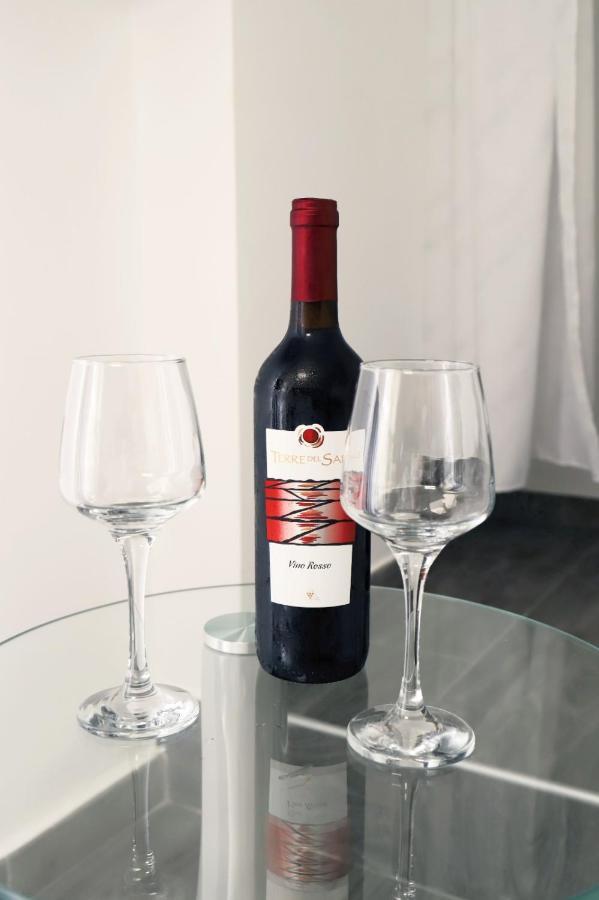 Suite Nicolai 165 Bari Bagian luar foto