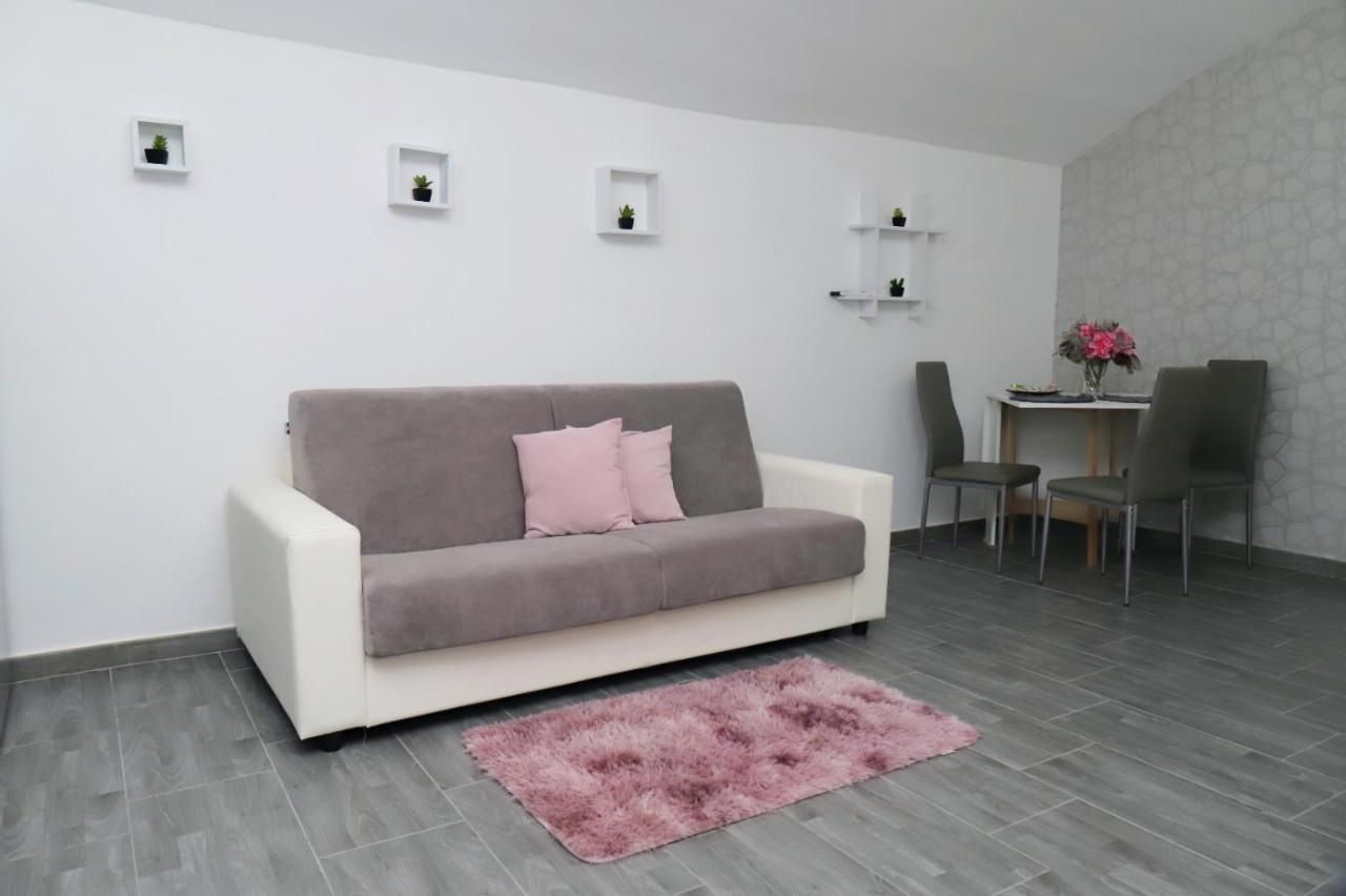 Suite Nicolai 165 Bari Bagian luar foto