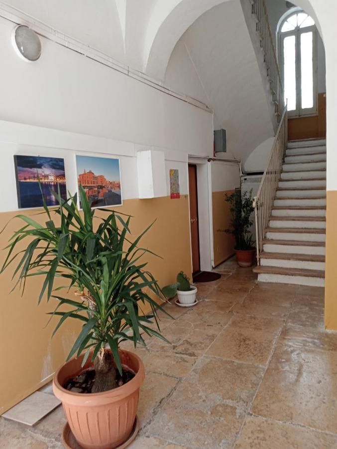 Suite Nicolai 165 Bari Bagian luar foto